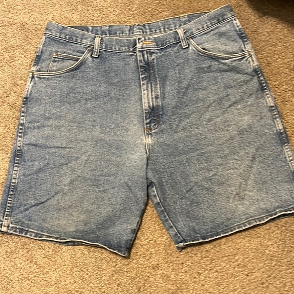 Jean shorts for men - Picture 1 of 2